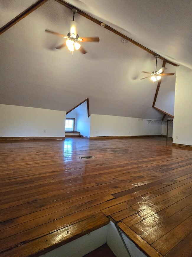 Building Photo - 4235 Trumbull