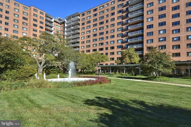 Building Photo - 4201 CATHEDRAL Ave NW