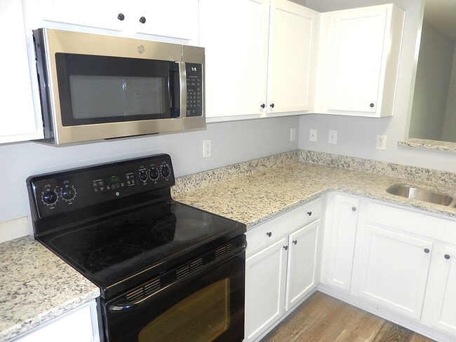Building Photo - 5968 Osprey Cove Dr