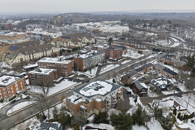 Building Photo - 321 Hammond Pond Pkwy