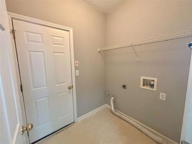 Building Photo - 889 Clairidge Elm Trail SW