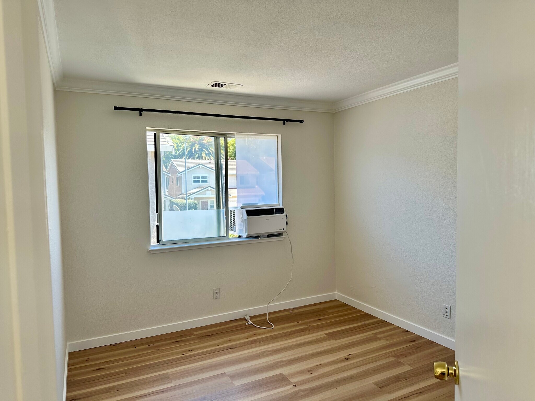 Building Photo - 923 Ferro Dr