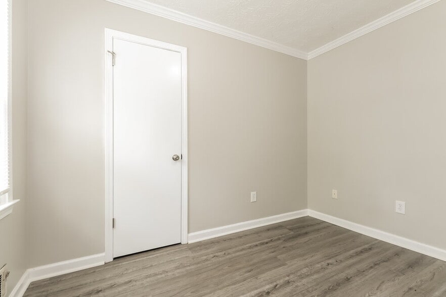 Building Photo - 4635 Hamlet Walk SE