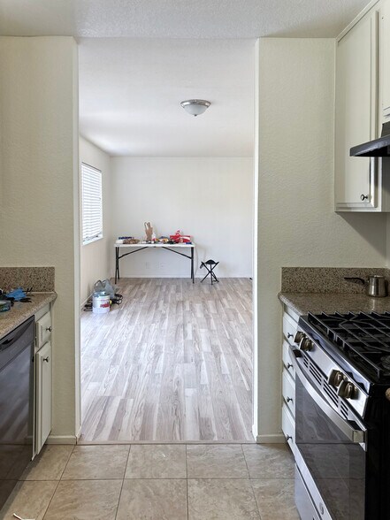 Building Photo - 4745 Karling Pl