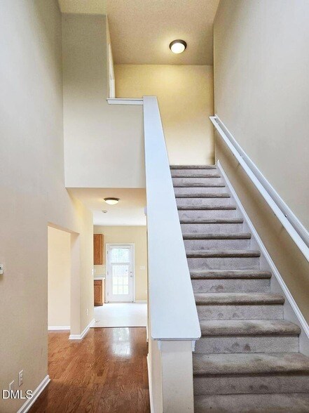 Building Photo - 105 Chandler Springs Dr
