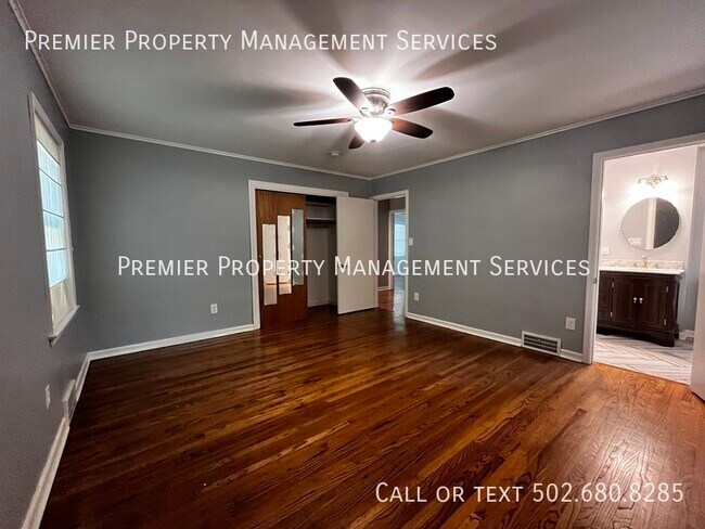 Building Photo - 607 Southview Dr