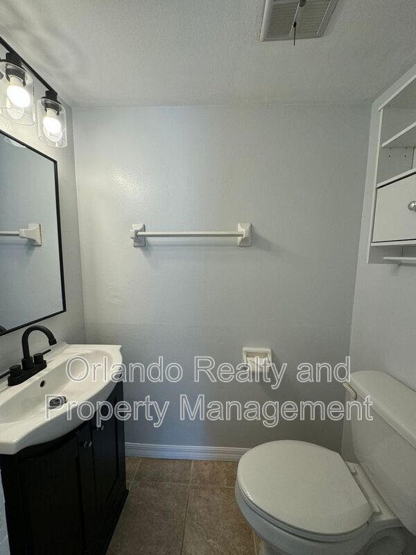 Building Photo - 109 Springwood Cir