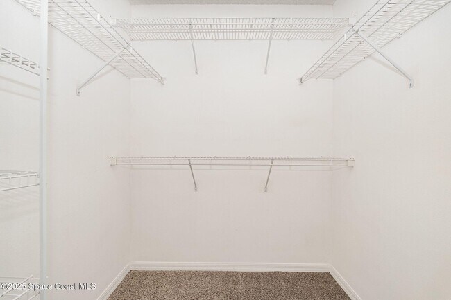 Building Photo - 5277 Mansford Pl