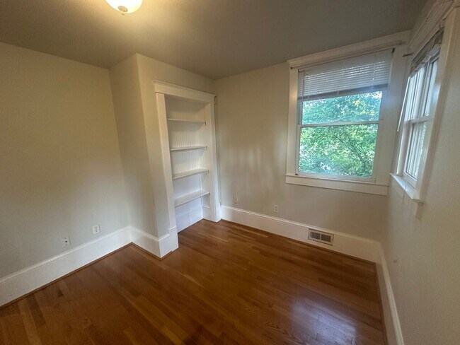 Building Photo - 4508b Park Ave, Nashville TN 37209 *Leasin...