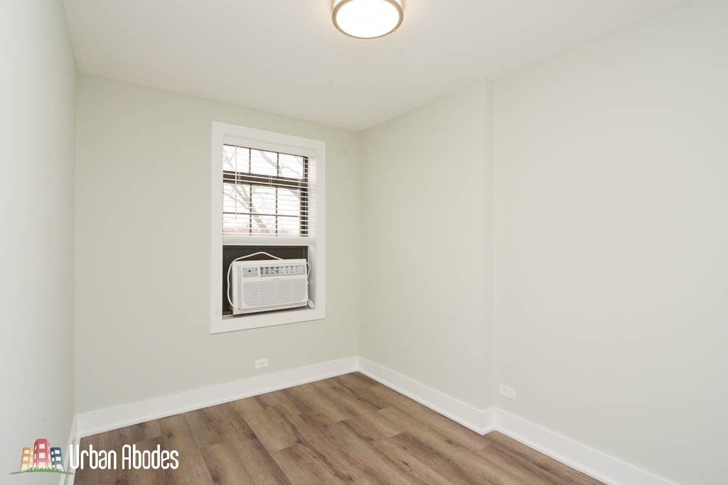 Building Photo - 727 Saint Johns Ave