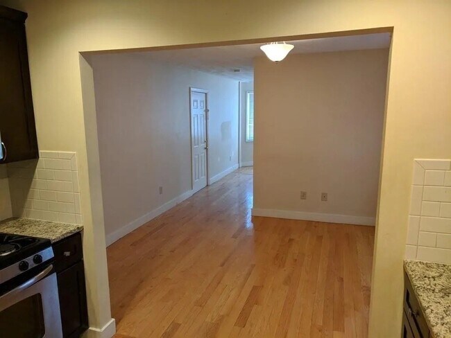 Building Photo - 796 Dorchester Ave