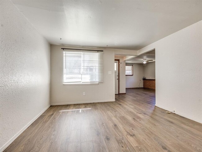 Building Photo - 3637 Firethorn Dr