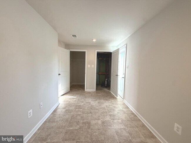 Building Photo - 63 Ogunquit Dr