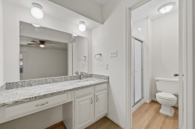 Building Photo - 25407 Lancewood Dr