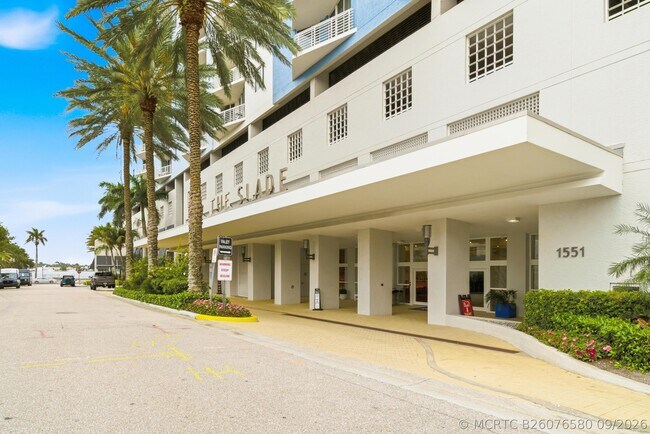 Building Photo - 1551 N Flagler Dr