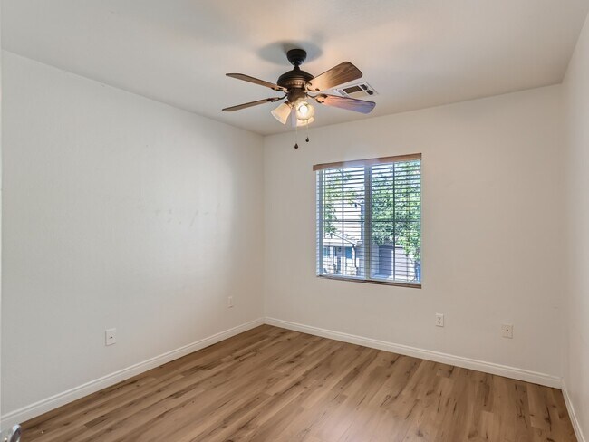 Building Photo - 8278 Annual Ridge St