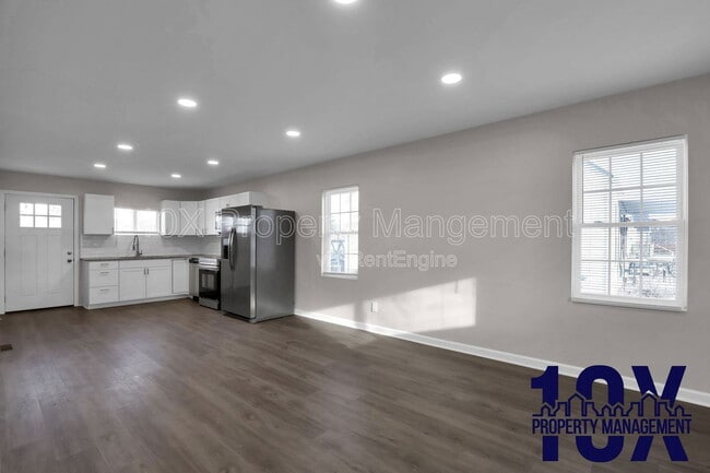 Building Photo - 2453 McGuffey Rd