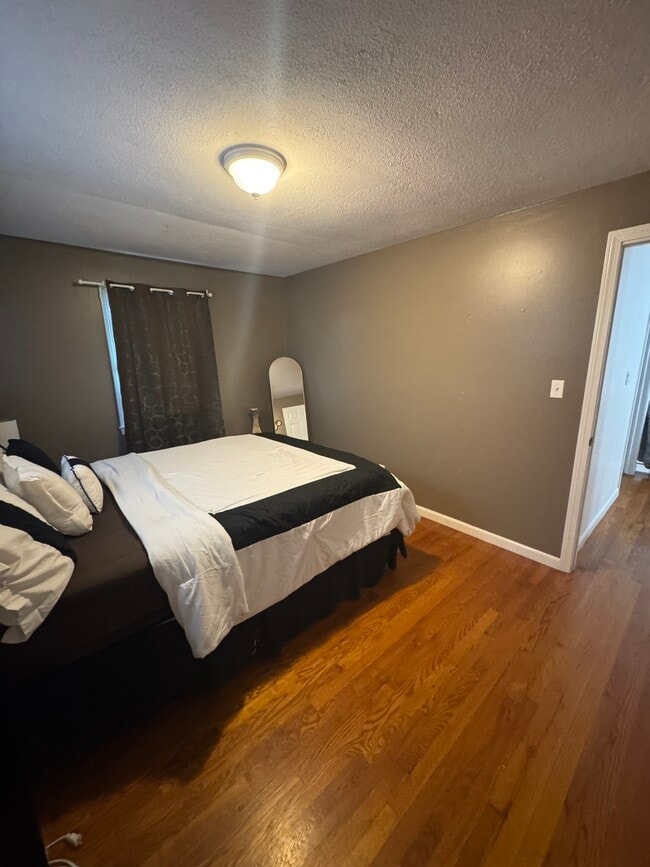 Building Photo - 230 Stonybrook Rd