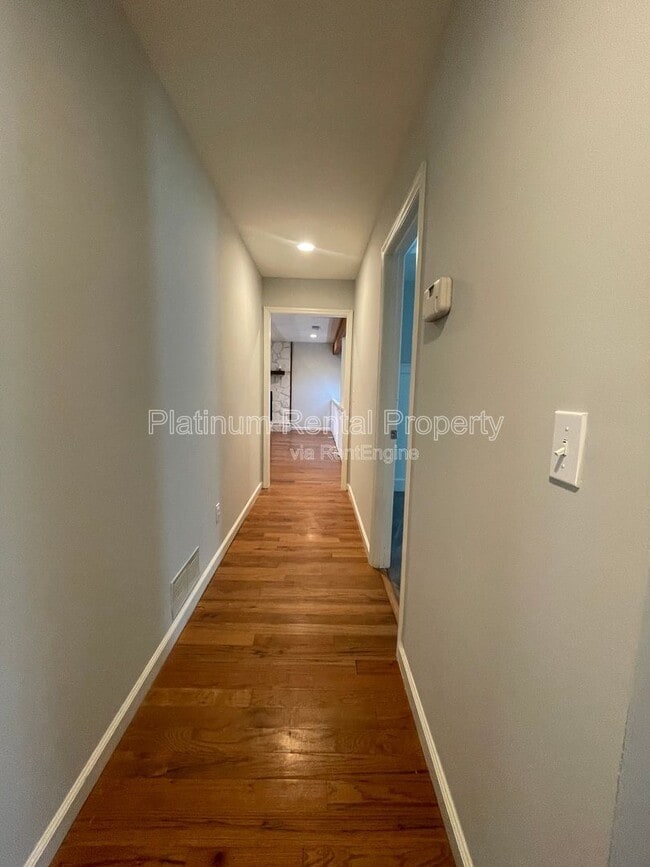 Building Photo - 4186 Nowata Dr NE