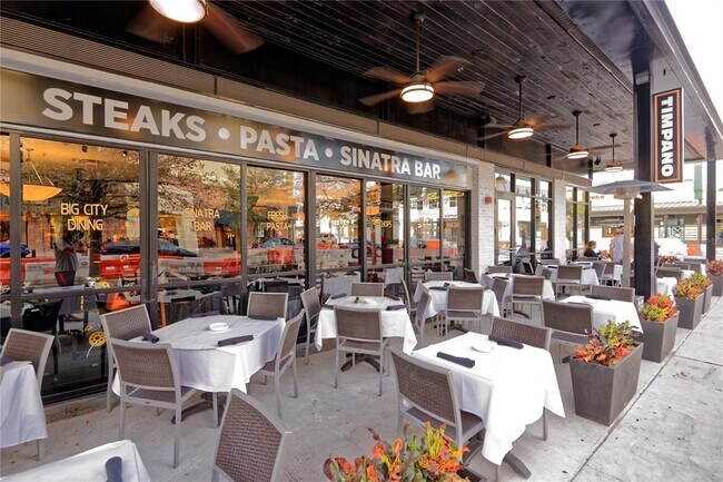 Building Photo - 1806 W Morrison Ave