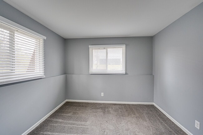 Building Photo - 839 Bishop Ave