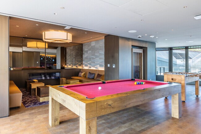 Building Photo - 949 1st St SE