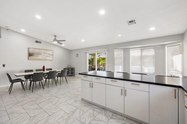 Building Photo - 31115 Whispering Palms Trail