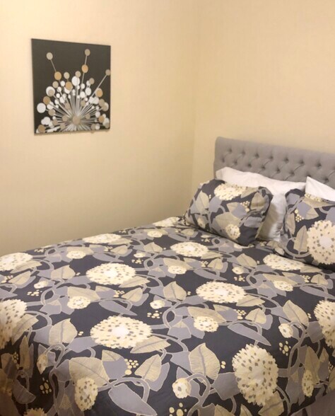 Building Photo - 1722 Walnut St