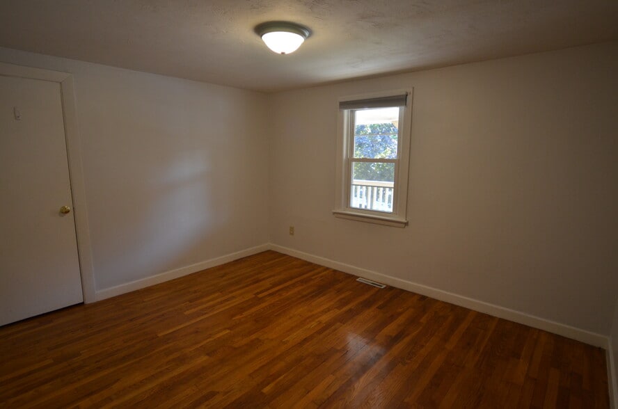 2nd Bedroom - 23 Ames Ave