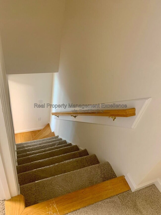 Building Photo - 5900 Swales Way