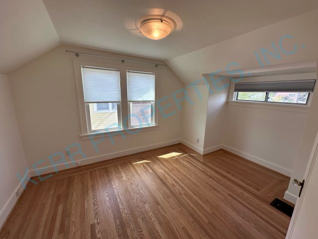 Building Photo - 110 NE 71st Ave