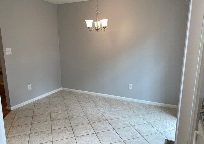 Building Photo - 14174 Autumn Cir