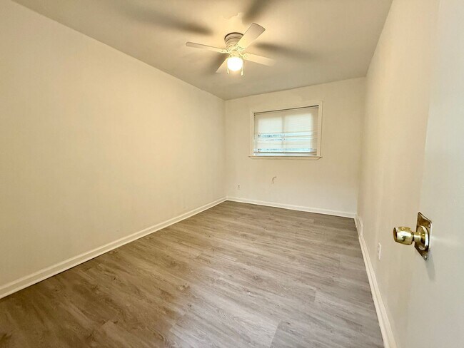 Building Photo - Renovated 2-Bedroom Home with Finished Bas...