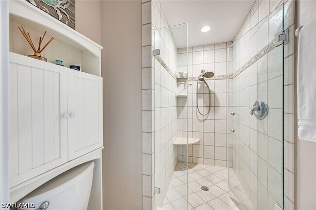 Building Photo - 4530 Gulf Shore Blvd N