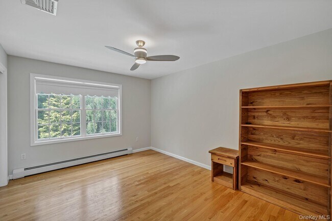 Building Photo - 24 Charnwood Dr