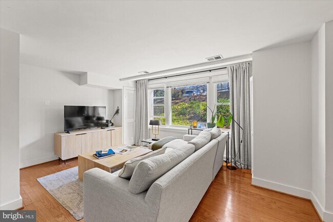 Building Photo - 4840 MacArthur Blvd NW