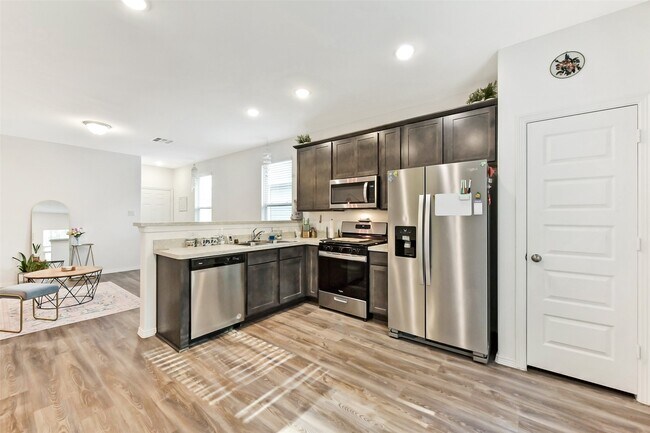 Building Photo - 21030 Voyage Ln