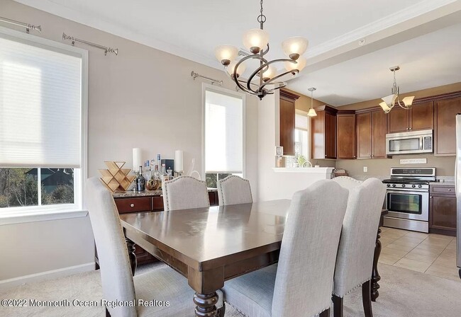 Building Photo - 631 Sloan Ct