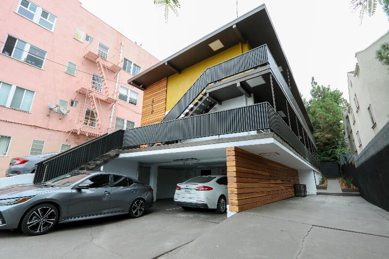 Building Photo - 410 Lucas Ave