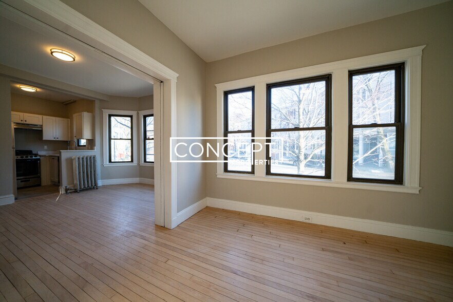 Building Photo - 19 Pleasant St