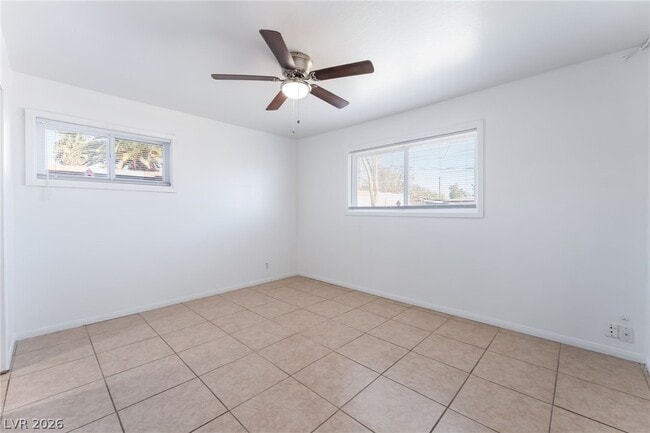 Building Photo - 1108 Tumbleweed Ave