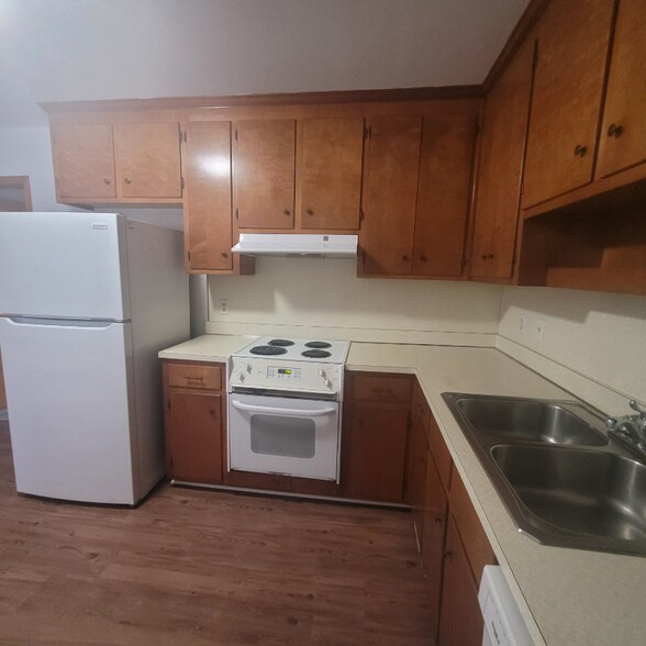 Building Photo - 1252 Gatewood Rd