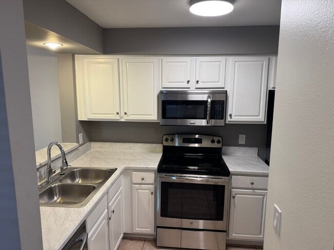 Building Photo - 3166 S Semoran Blvd