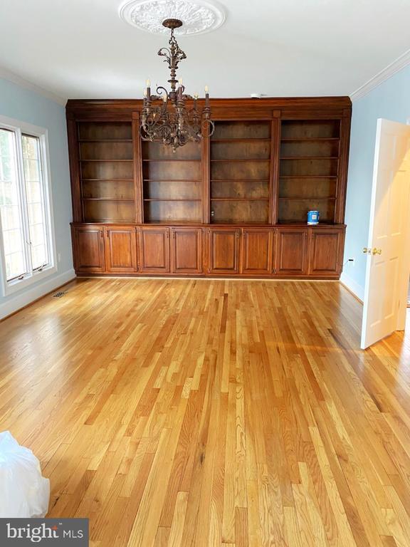 Building Photo - 9809 Hall Rd