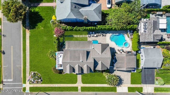 Building Photo - 101 Neptune Pl