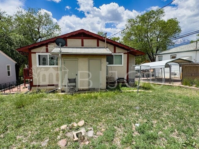 Building Photo - 3306 W Platte Ave