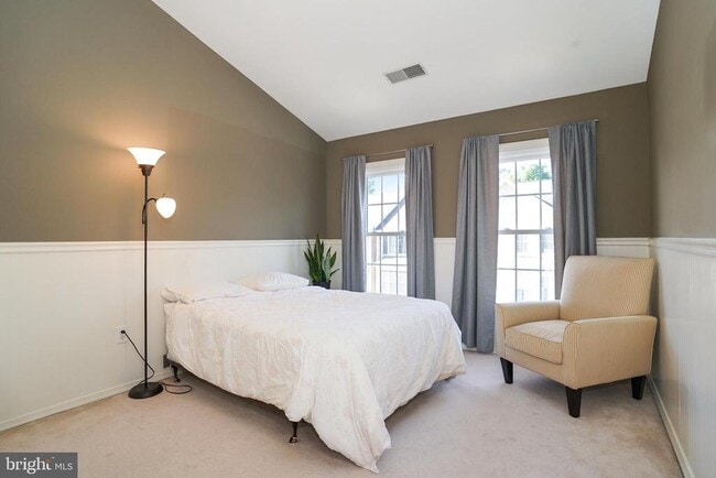 Building Photo - 2243 Journet Dr