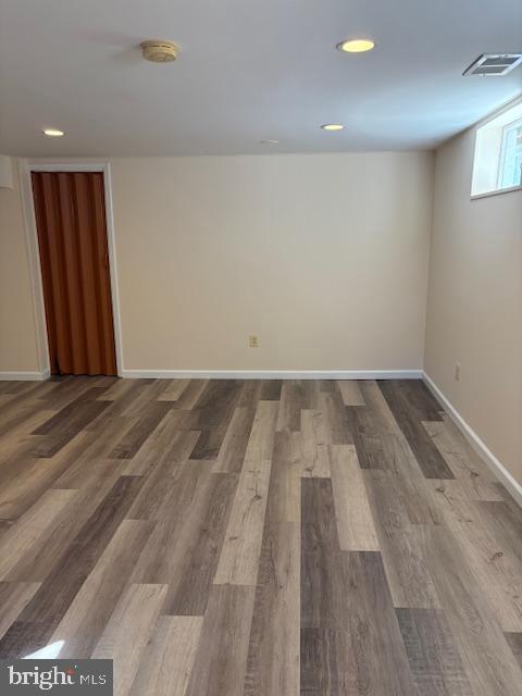 Building Photo - 9912 Dickens Ave