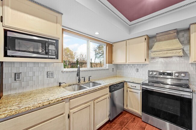 Building Photo - 3 Bedroom, 2.5 Bath Home in Flower Mound