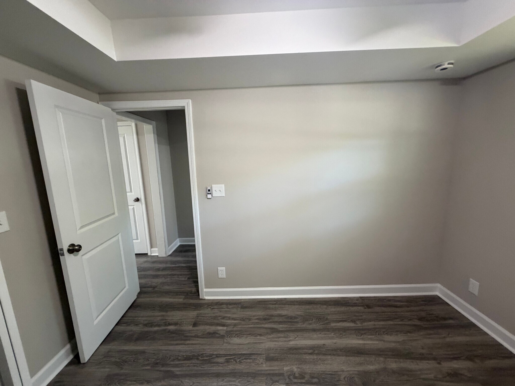 Building Photo - Room in House on Heritage Hills Cir